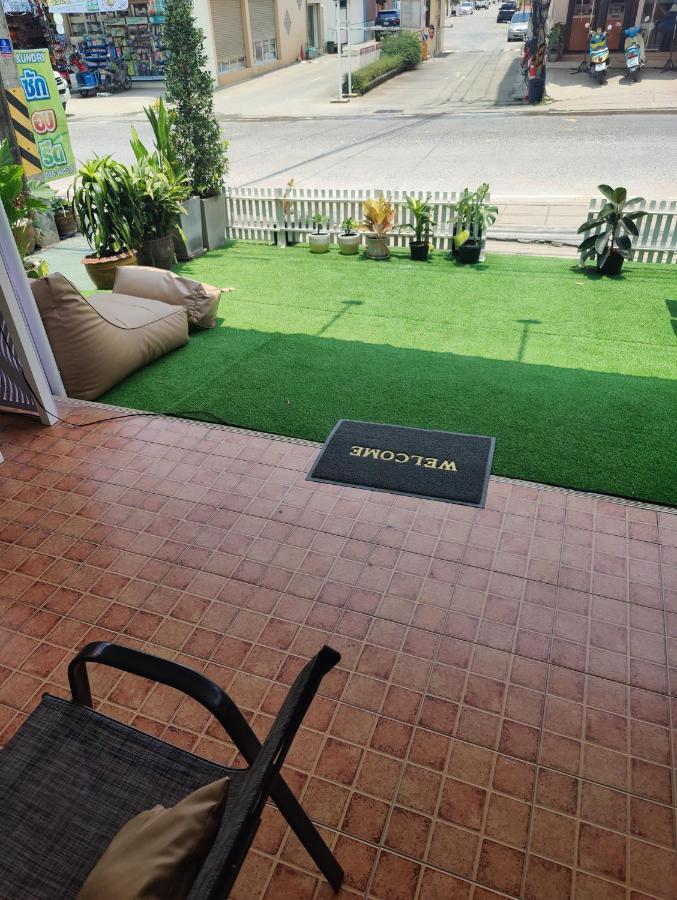 Cafe Nana Hotel Nong Prue エクステリア 写真