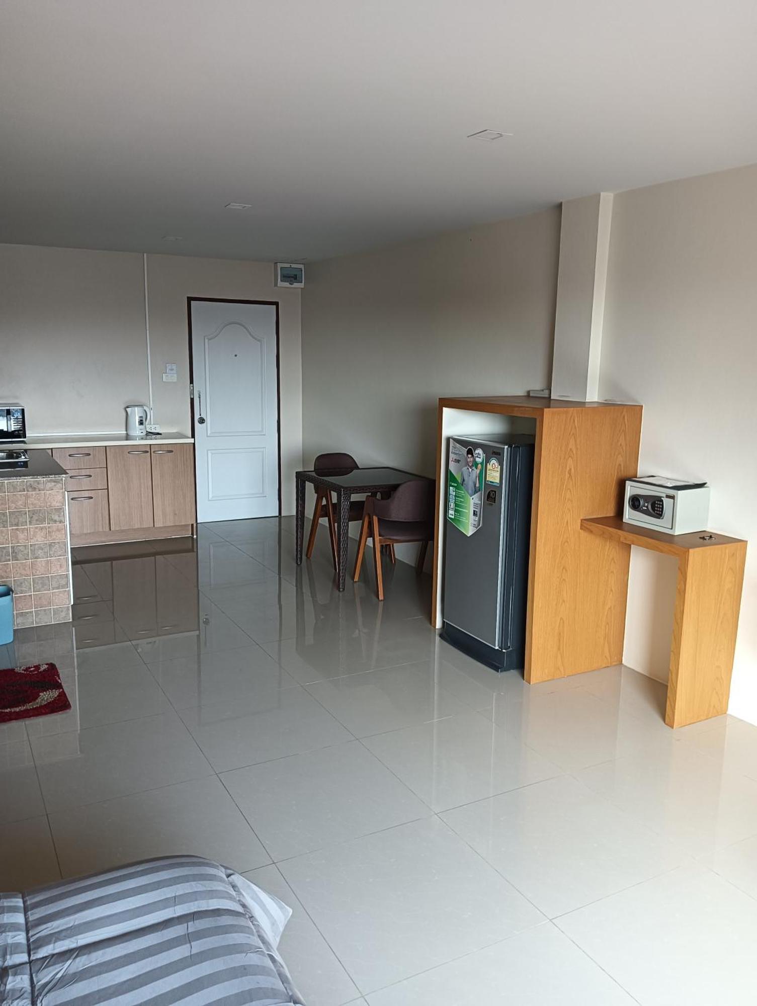 Cafe Nana Hotel Nong Prue エクステリア 写真